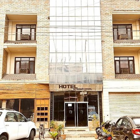 Hotel International -- Bus Stand Jalandhar City Esterno foto