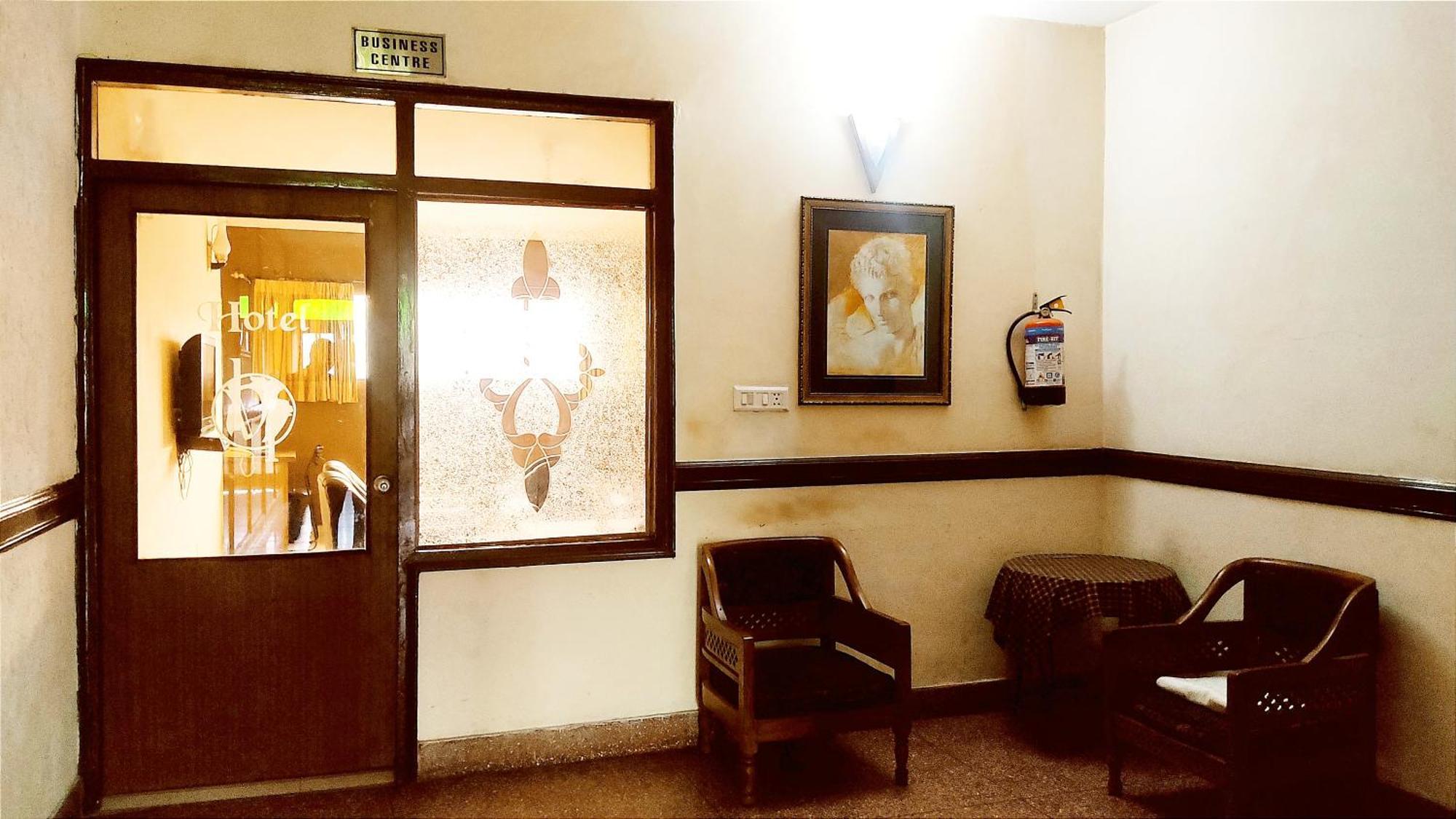 Hotel International -- Bus Stand Jalandhar City Esterno foto